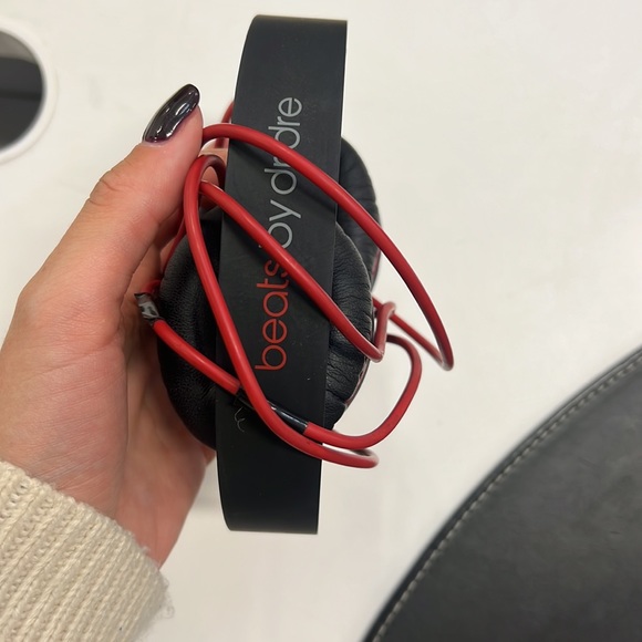 Beats by Dre - Picture 3 of 4